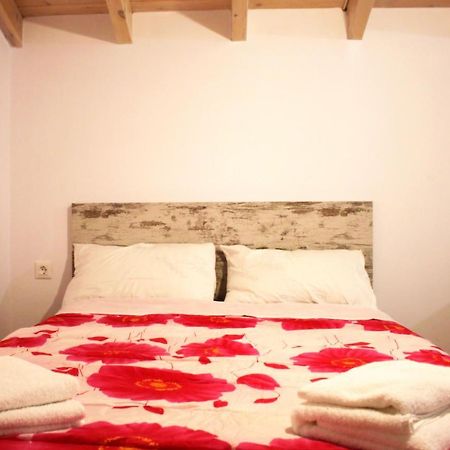 Evanna House Sými Luaran gambar