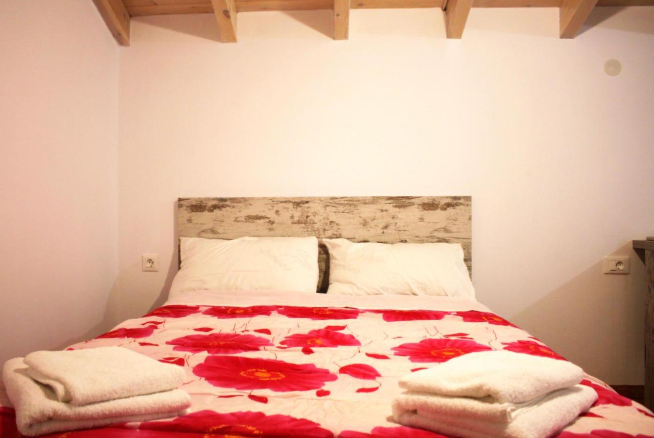 Evanna House Sými Luaran gambar