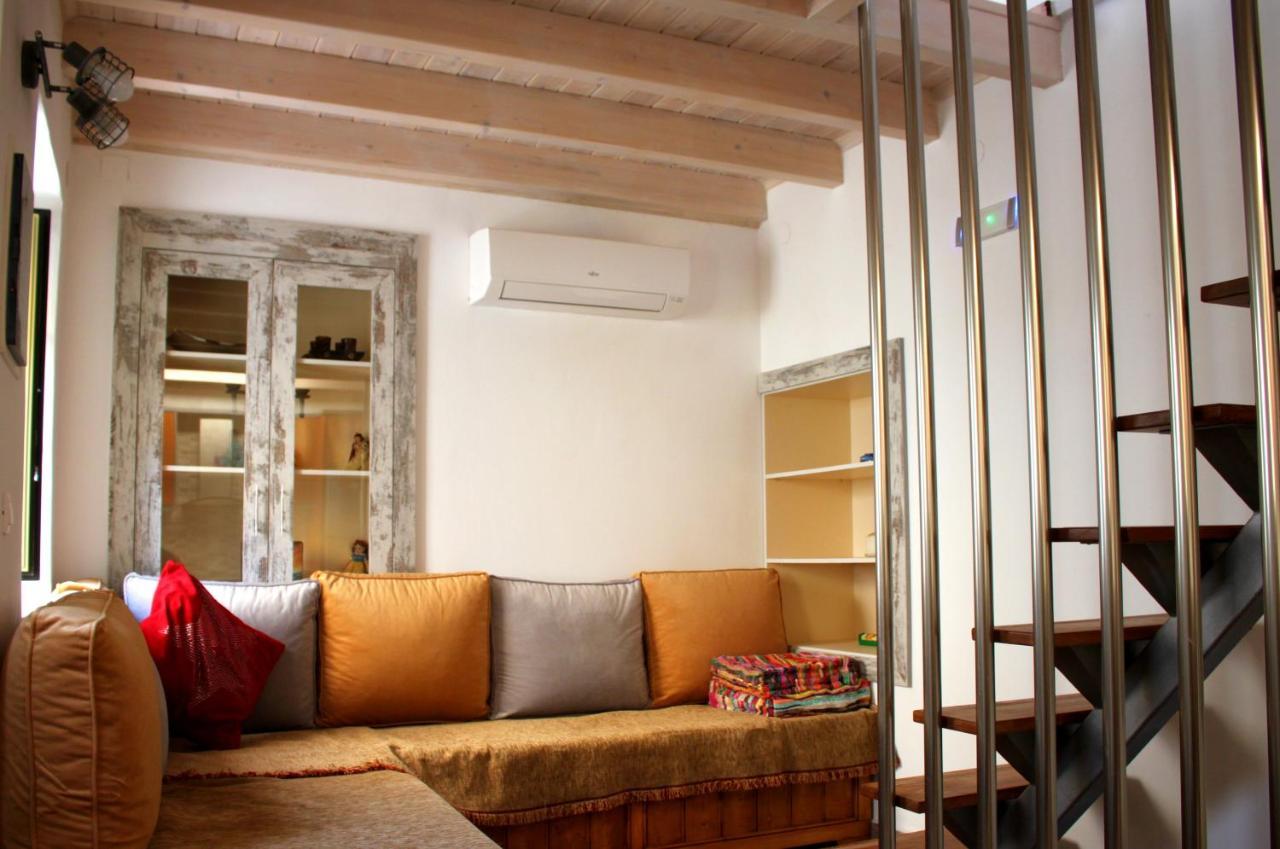 Evanna House Sými Luaran gambar