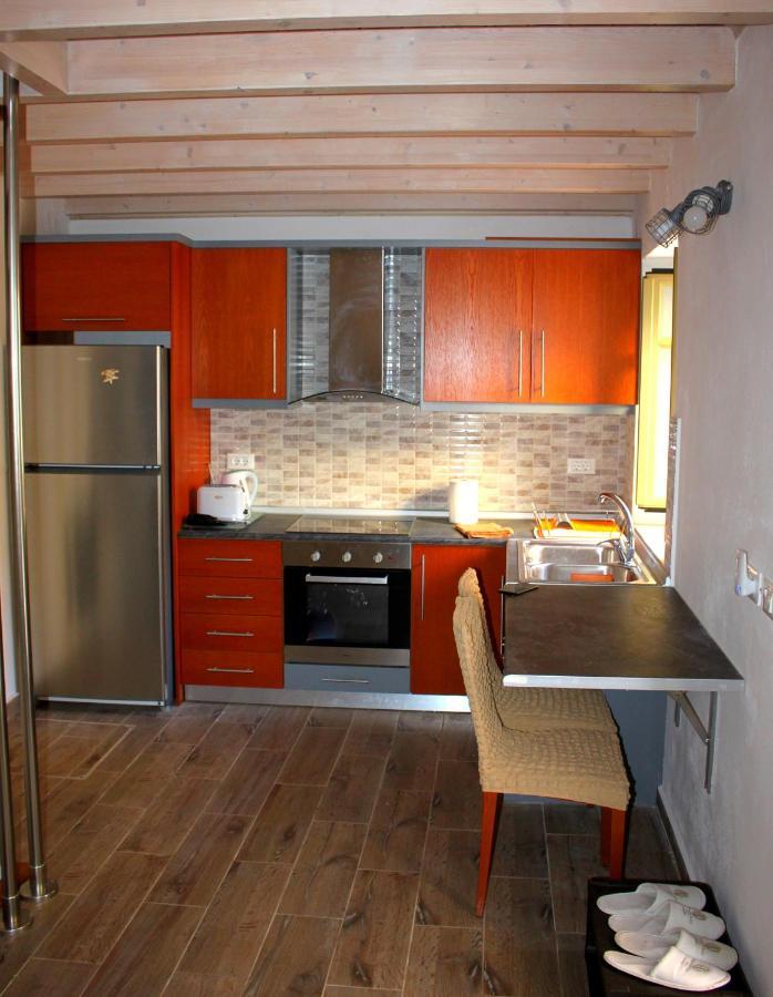 Evanna House Sými Luaran gambar